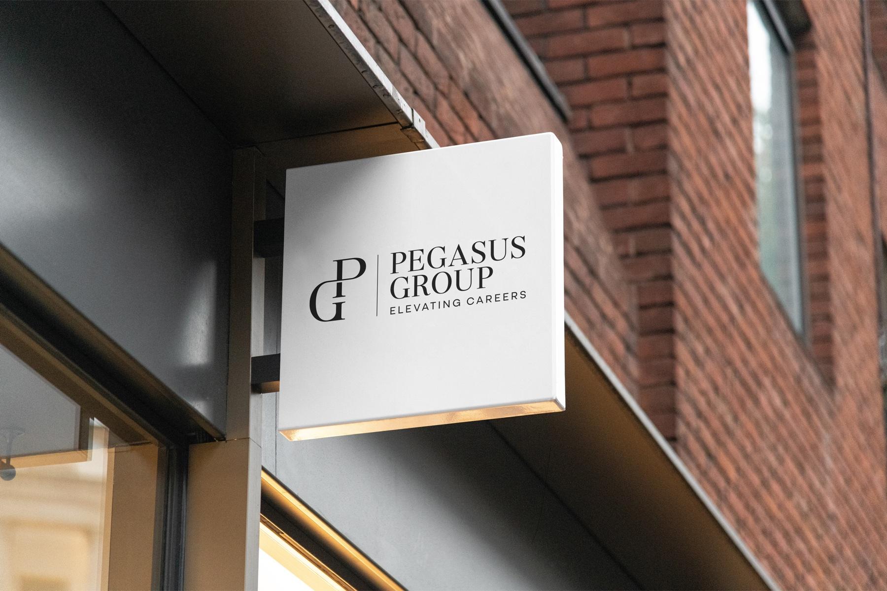 Gevelbord van Pegasus Group met hun logo
